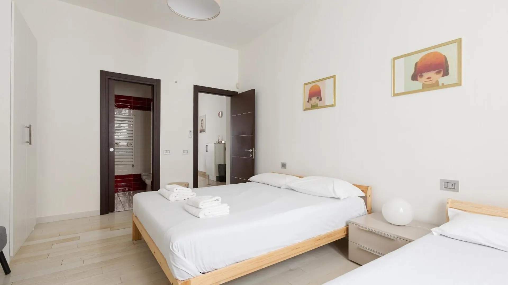 M4 Argonne Balcony Apartment Milánó