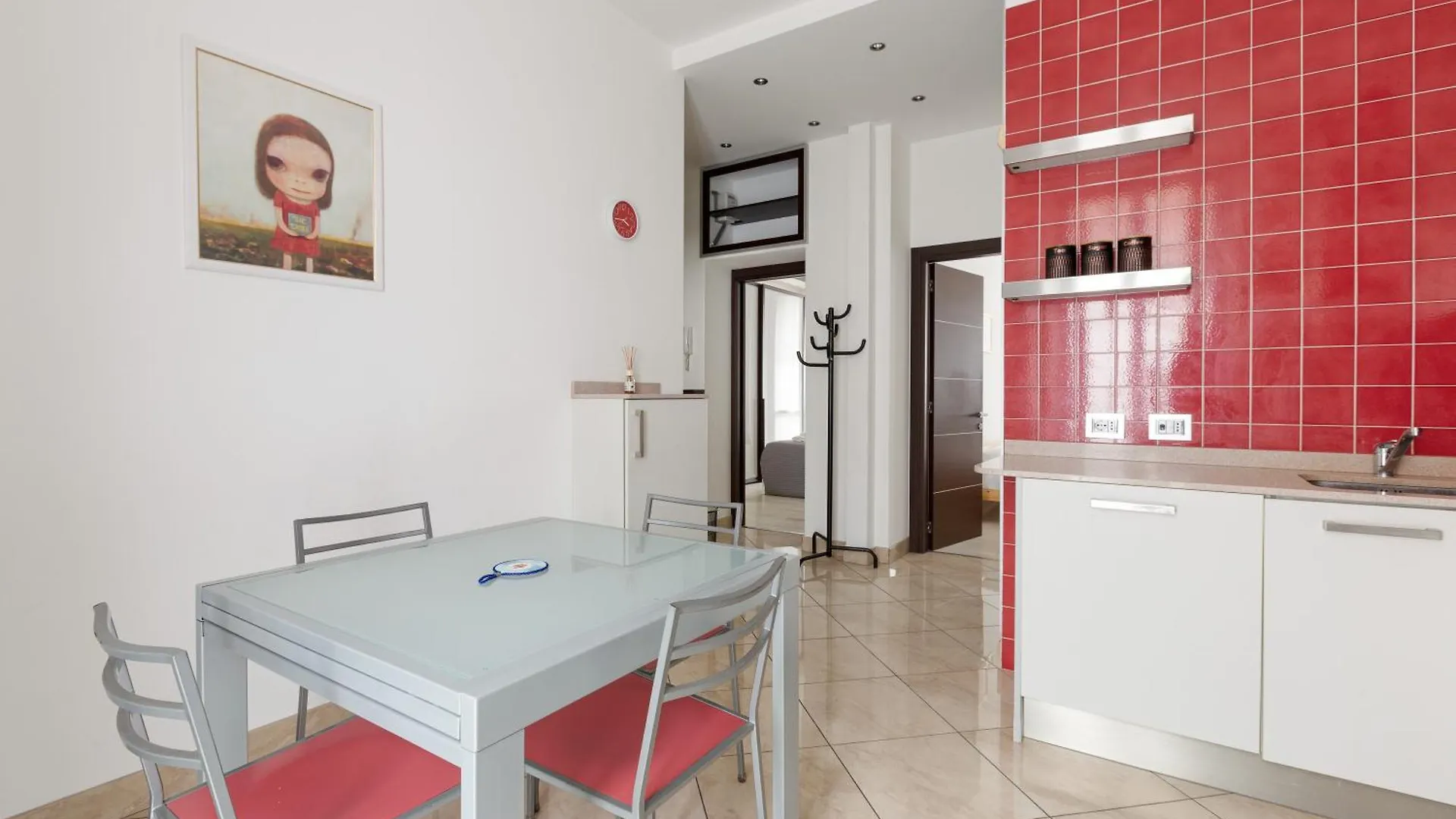 M4 Argonne Balcony Apartment Milánó